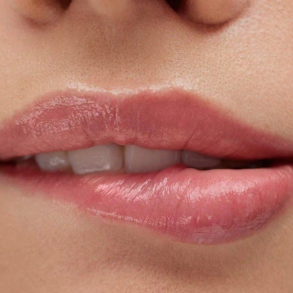 SEPHORA COLLECTION Vanilla   Nourishing Lip Butter Graduation Birthday Holiday Summer Fall Autumn Y2K Fancy Fashion Women Brand Makeup Cosmetic Beauty Party Beach Travel Camping Outdoors School Campus Trip Festivals Decor Gift Present Rose Girl Cosplay Be